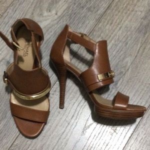 Woman’s shoes
